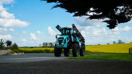 Pulvérisateur automoteur  BERTHOUD