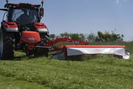 Faucheuse conditionneuse  KUHN