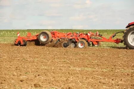 Déchaumeur à disques KUHN