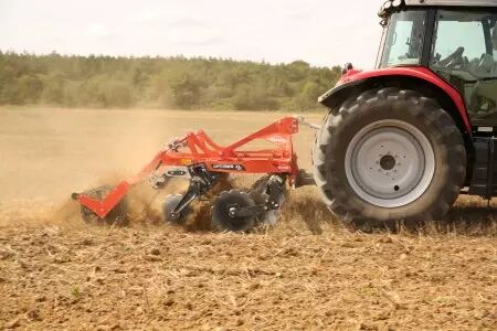 Déchaumeur à disques KUHN