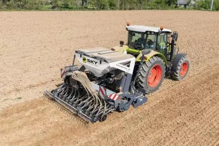 Semoir en ligne pneumatique  SKY Agriculture