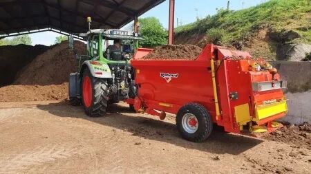 Épandeur de fumier / compost RABAUD