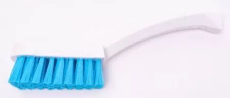 Brosse blanche trapezoidale manche court