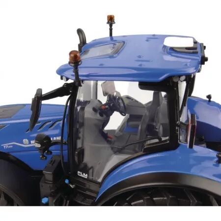 Tracteur new holland t7.300 au 1/32eme universal hobbies