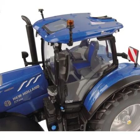 Tracteur new holland t7.300 blue power au 1/32eme universal hobbies